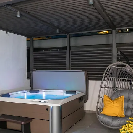 In Split Near The Adriatic Coast Villa *