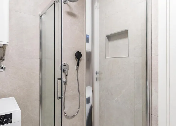 빌라 In Split Near The Adriatic Coast 포드스트라나