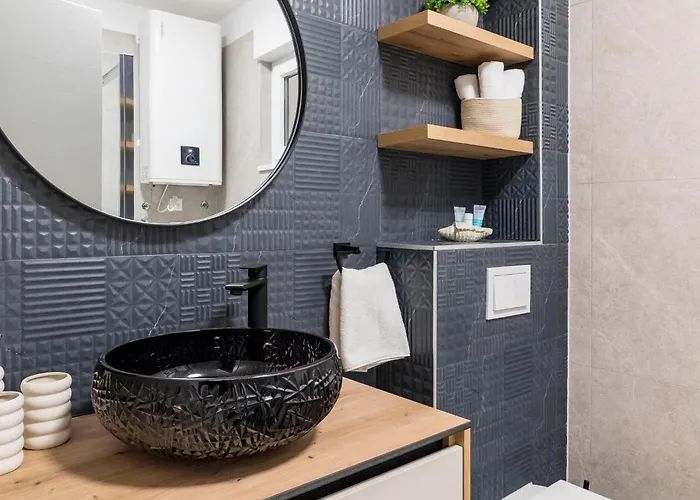 빌라 In Split Near The Adriatic Coast