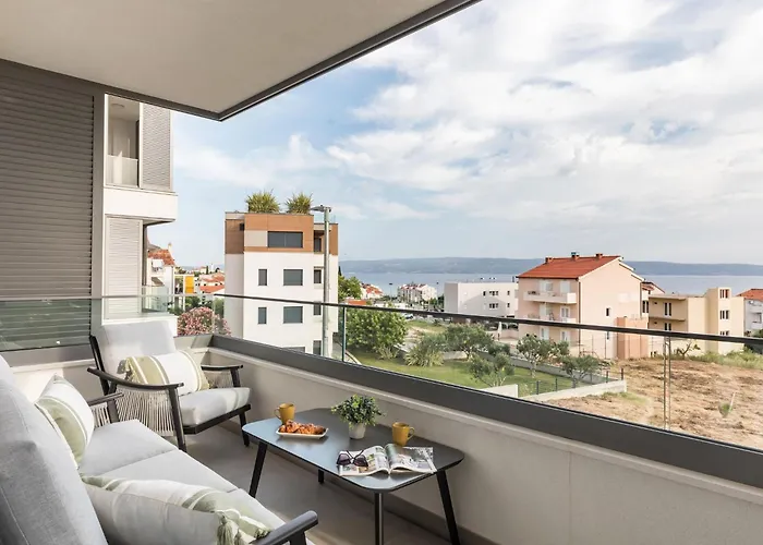 빌라 In Split Near The Adriatic Coast 포드스트라나