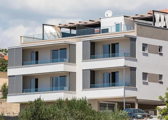 In Split Near The Adriatic Coast 포드스트라나